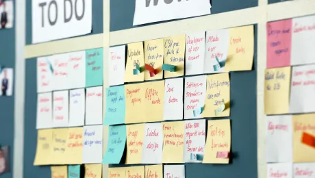 Agile versus traditional software project development 